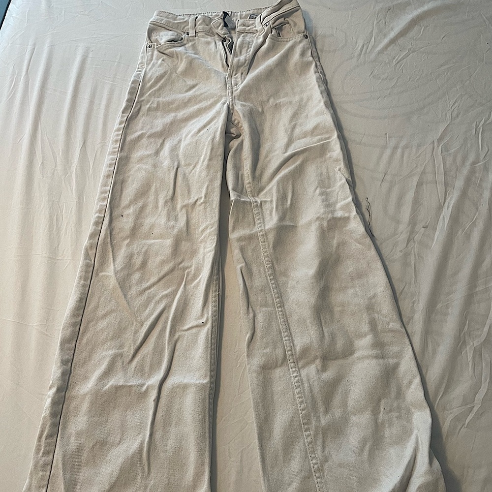 H&M- white wide leg jeans, EUC - 0
